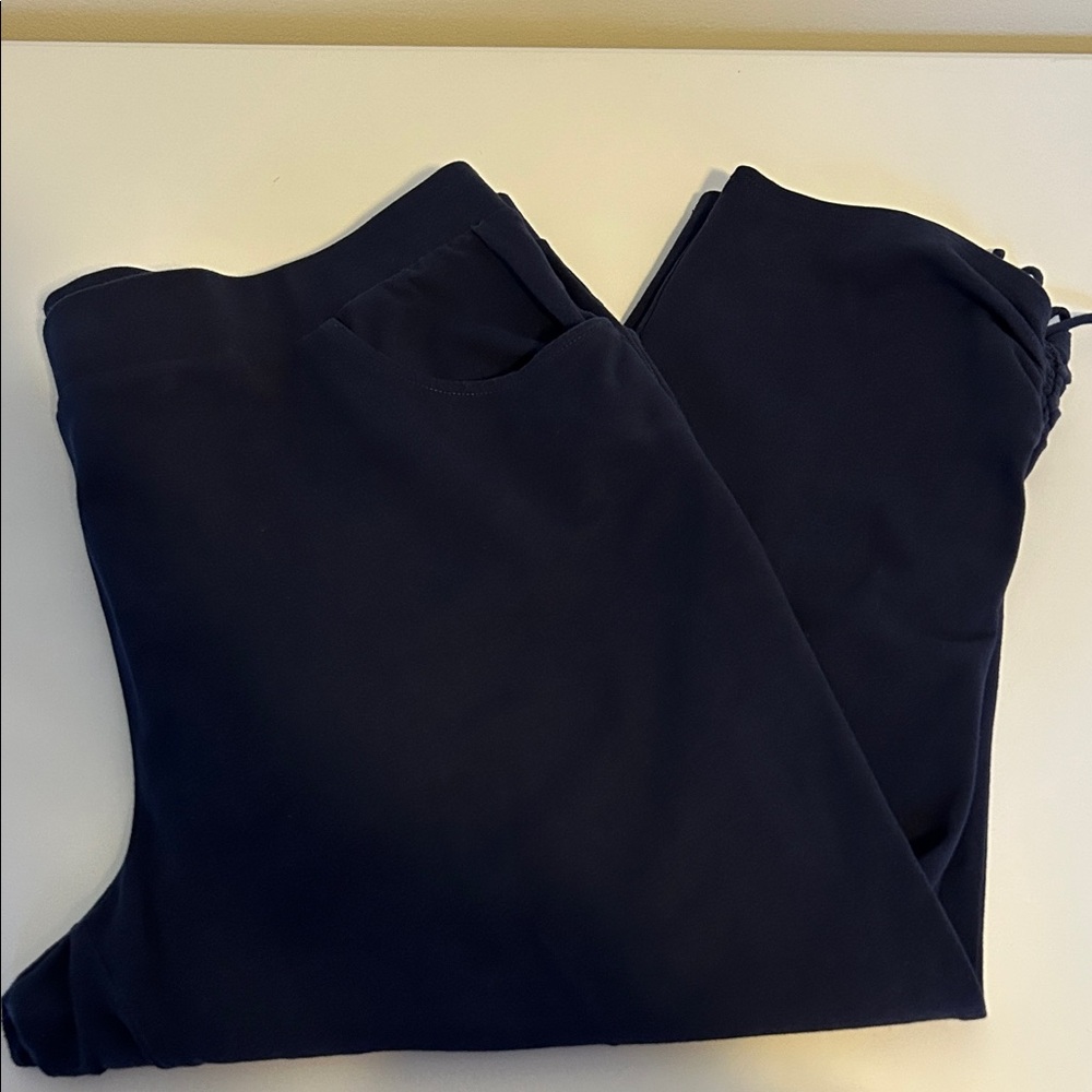 Chico's Dark Blue Capri Pants Pull-on size 3 (16) XL Weekenders drawstring hem